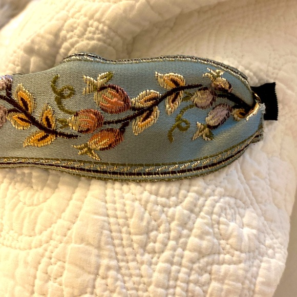 Elegant Knotted Headband blue print - Picture 5 of 6